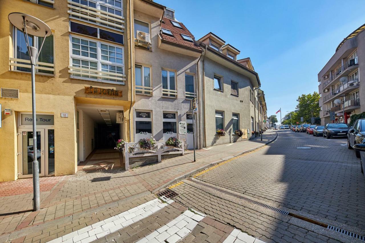 Pineapple Apartment Bratislava Exterior photo